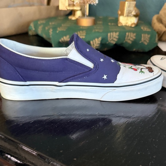 Limited Edition Vans Snoopy & Charlie Brown Christmas Slip On Sneakers - W8.5/M7 - Picture 4 of 10